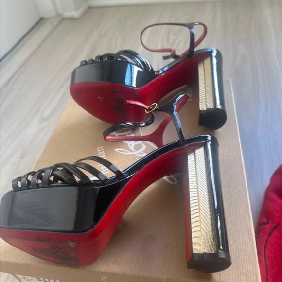 Louboutin- Coluna Girl 130mm Platform Sandals - Picture 7 of 16
